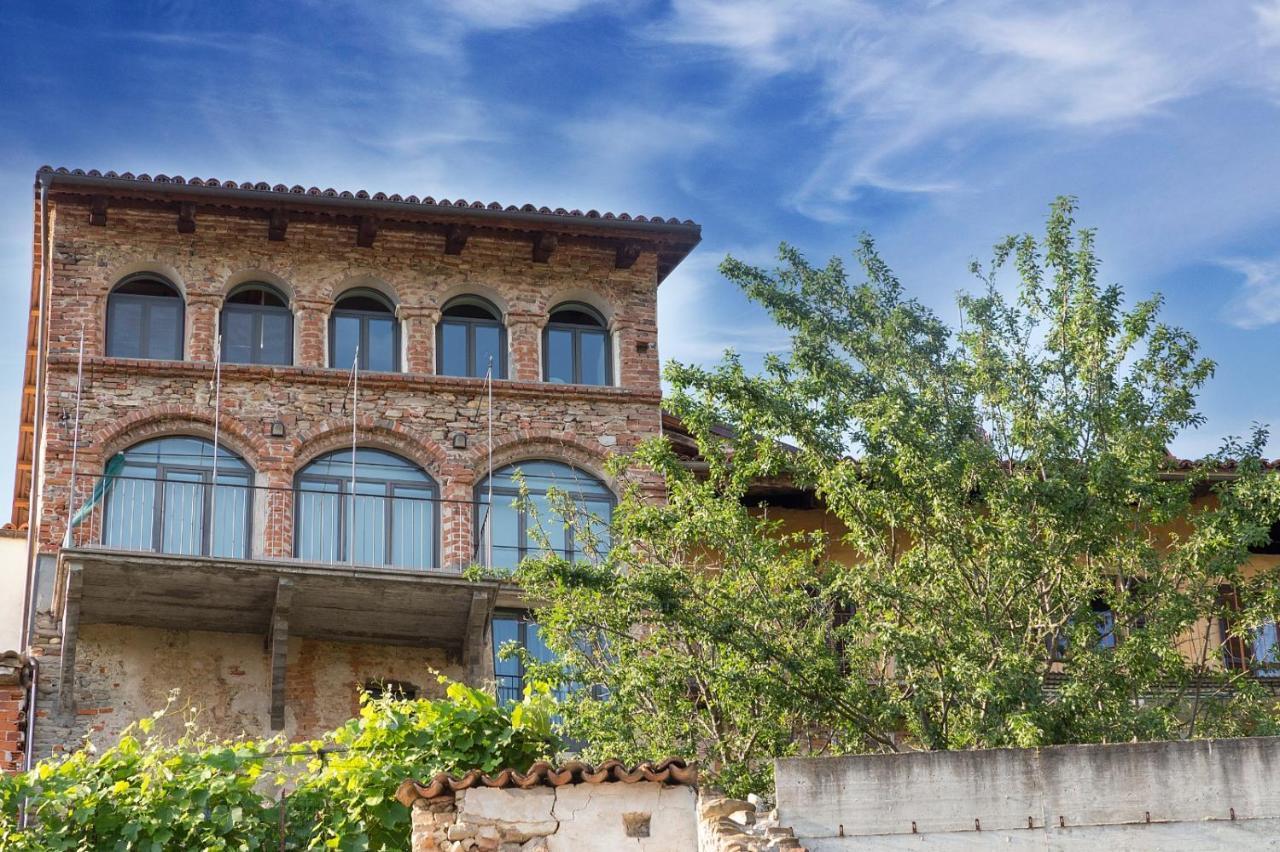 Le Case Di Angelina - Langhe Loft & Suites Farigliano ภายนอก รูปภาพ